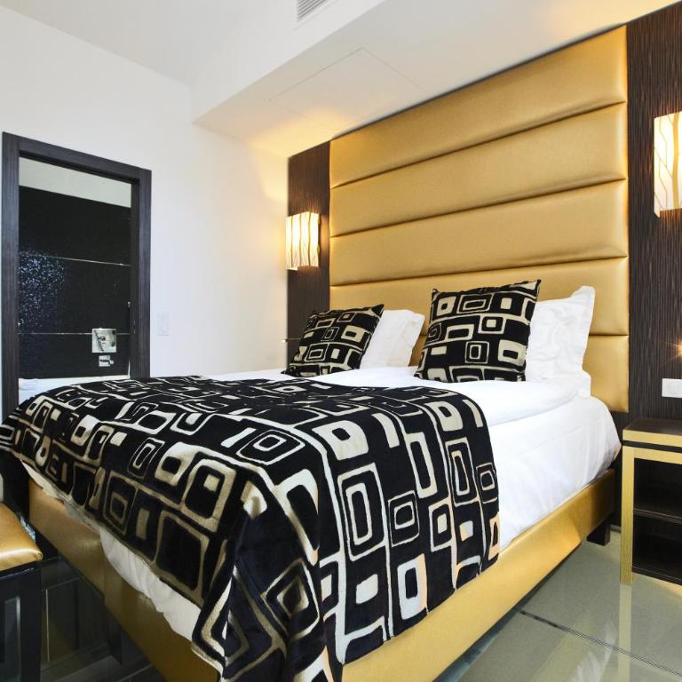 GOLDEN TULIP CANNES HOTEL de PARIS - Suite en Duplex - 6