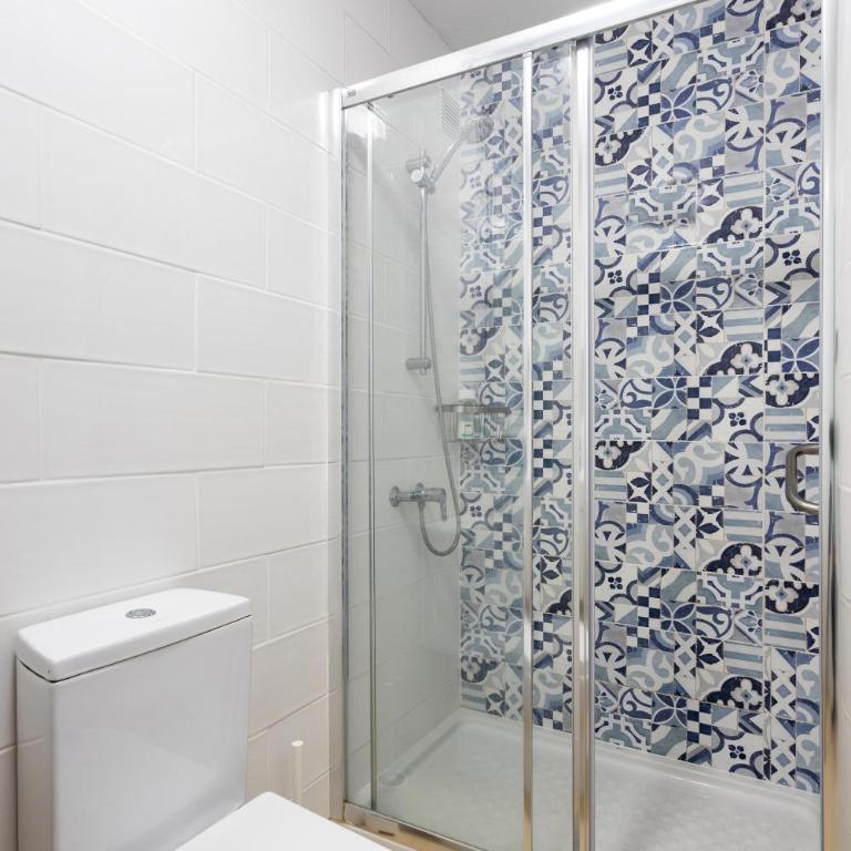 PORT ROYAL APARTMENTS, Heated pool, Speed WiFi, Terrace - Deluxe Apartment - 4