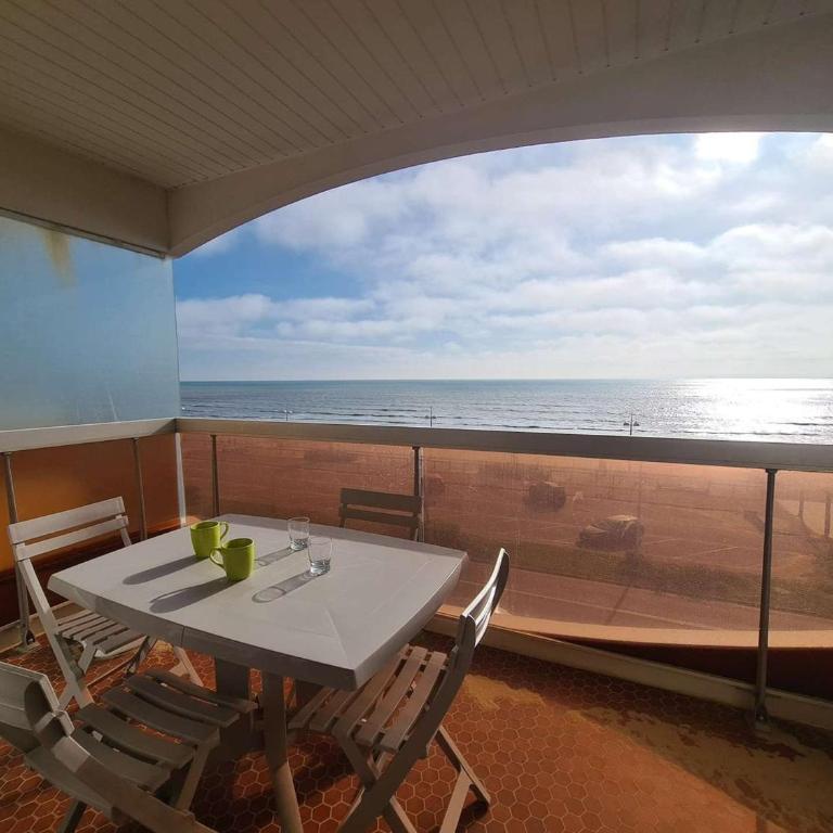 Appartement Face Mer, 3 Pièces, 4 Couchages avec Balcon, Parking Privé, 2 Étoiles - Saint-Jean-de-Monts - FR-1-224C-113 - Appartamento (4 Adulti) - 9