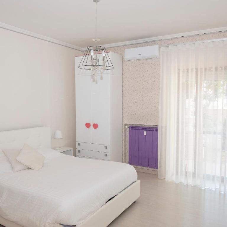 DOMUS LUNA - Three-Bedroom Apartment - 10