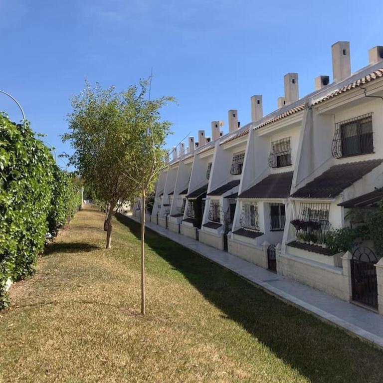 Casa en Cabo Huertas con piscina privada y zona residencial By Turihome - Three-Bedroom House - 35