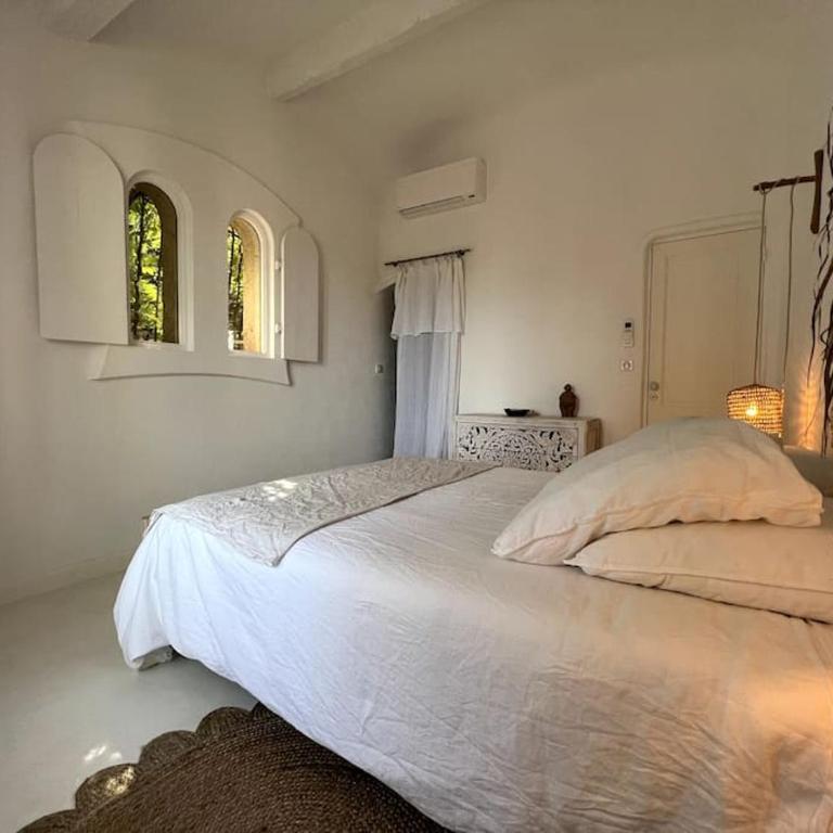 Magnifique villa avec piscine, splendide vue mer. - Villa - 27