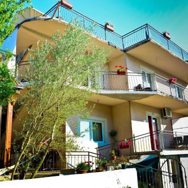 Hostel Anton - Krevet u 8-krevetnoj Spavaonici - 6