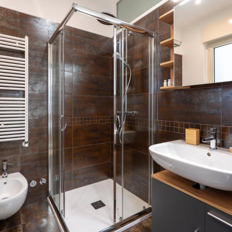 GuestHost - Boscoincittà Apt with garage and whirlpool tub - Three-Bedroom Apartment - 20