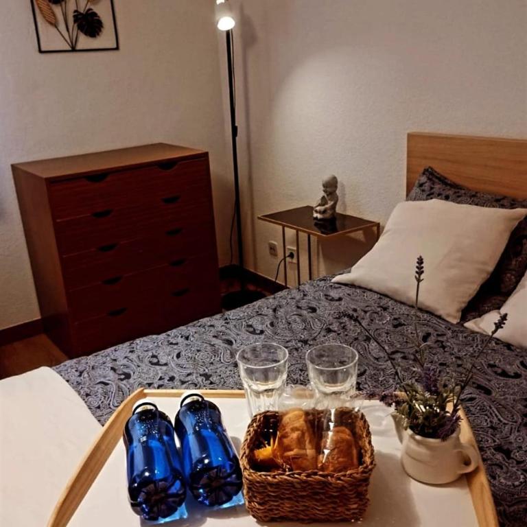 Posada Madrileña - Triple Room with Shared Bathroom - 11