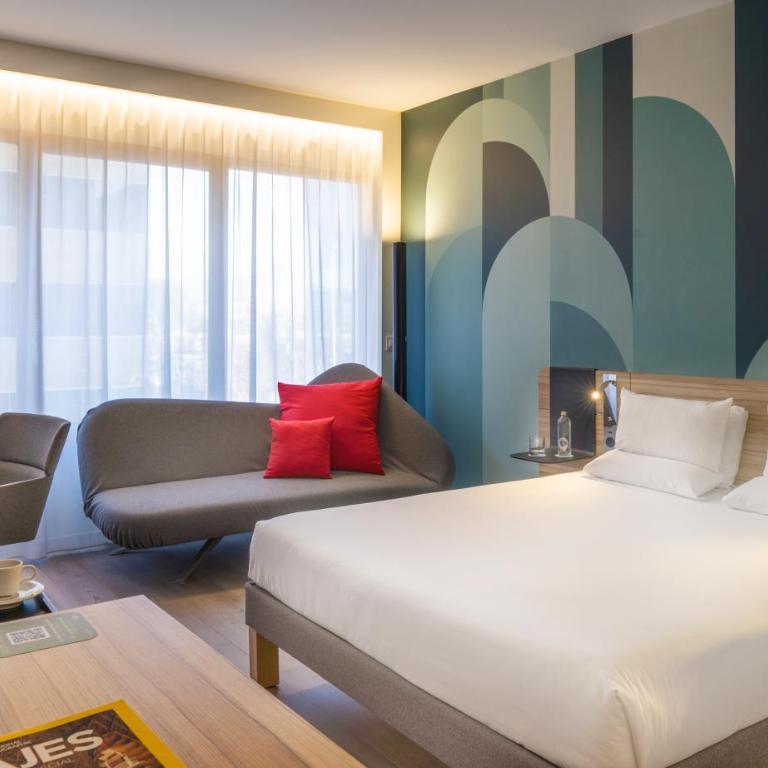 Novotel Campo De Las Naciones - Superior Queen Room - Plaza Building - 2