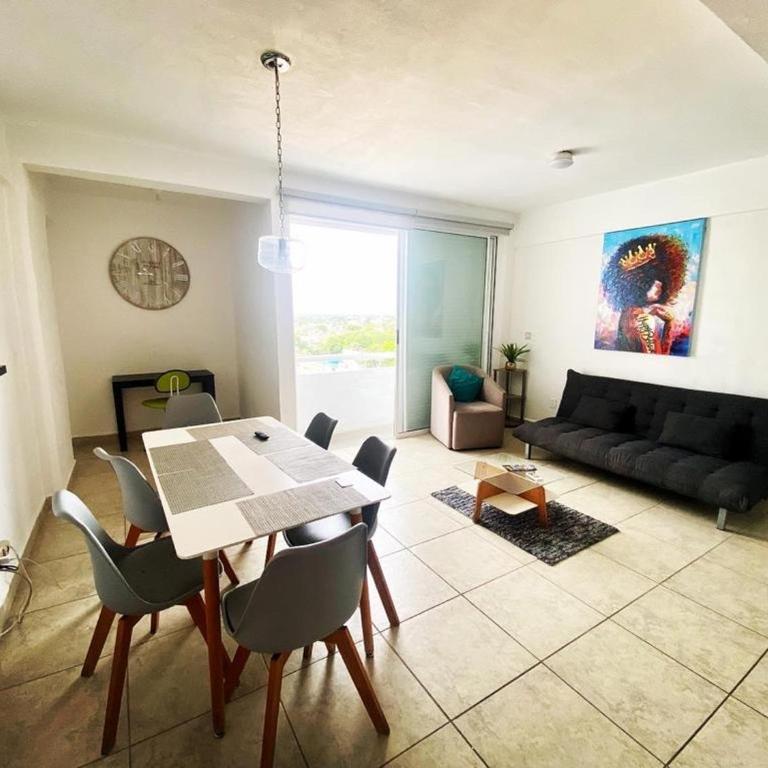 Exclusive building 6 people 3 cable televisions 3 swimming pools balcony, - Casa de 2 dormitorios - 6