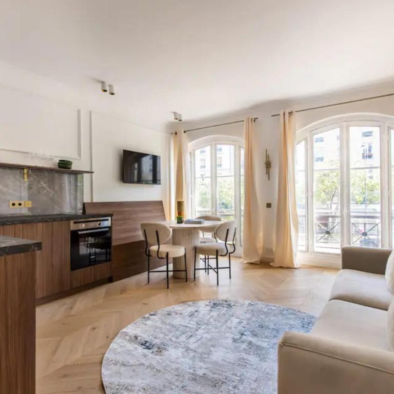 Central&Spacious 2BD Apart for 6 - Apartment - 1