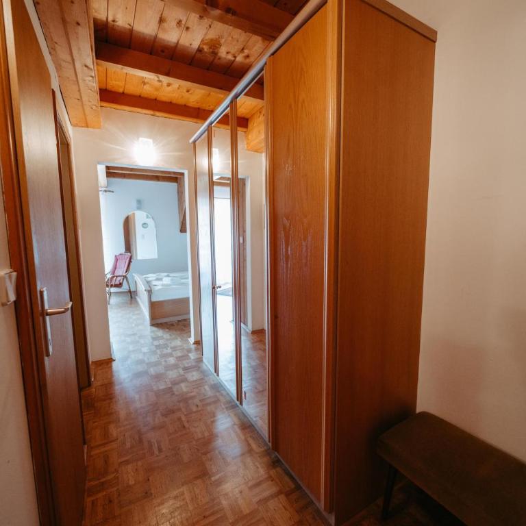 Villa Fernblick - Apartment mit 1 Schlafzimmer - 14
