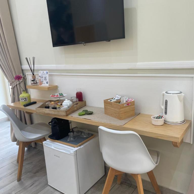 Parthenope Rooms - Junior Suite con Balcone - 7