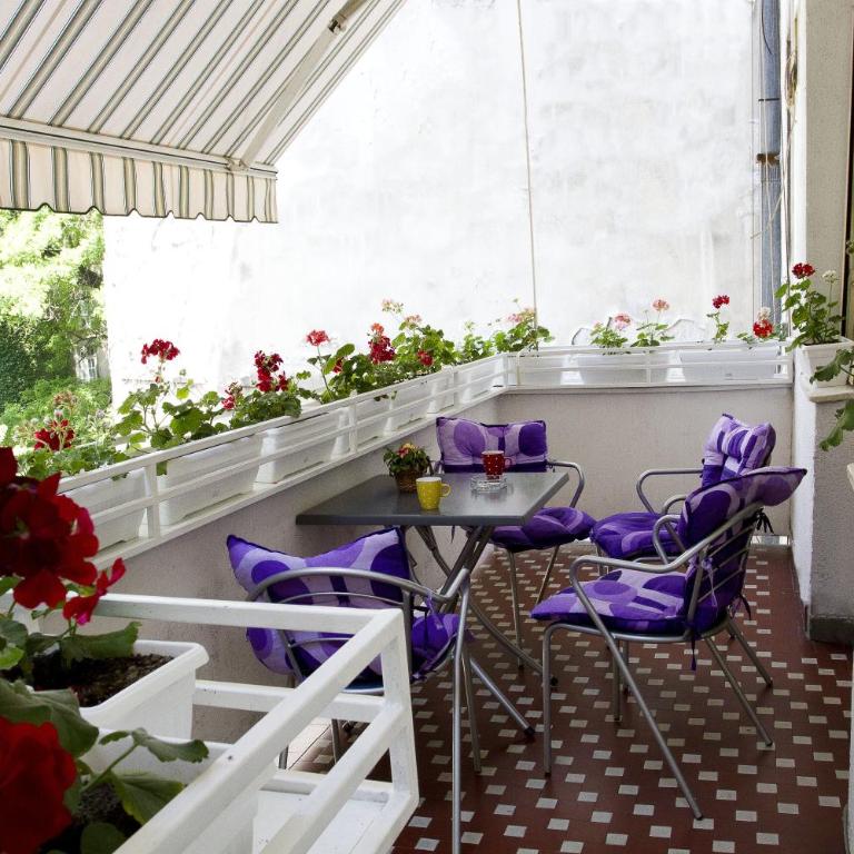 Central 4 Bedroom 154m2 Apartment with terrace - Chambre Lits Jumeaux - 12