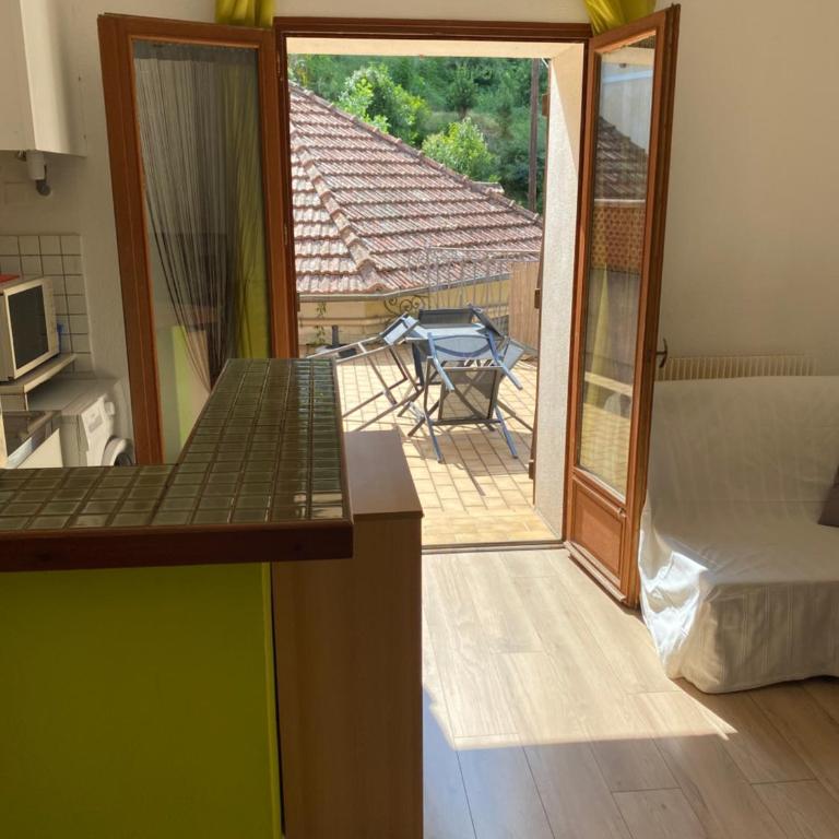 residence la Source - Appartement avec Terrasse - 1er Étage - 2