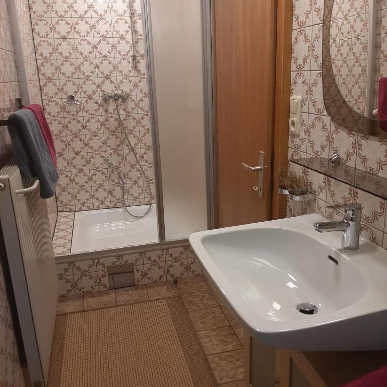 Ferienwohnungen Pollhammer - Apartment mit 2 Schlafzimmern und Dusche - 5