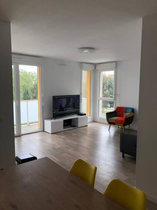 Logement neuf proche plage et aéroport - Appartement avec Terrasse - 1