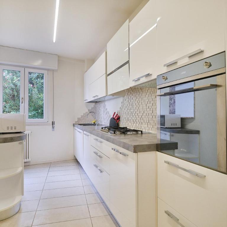 Front Lake Apartment Bardolino - Appartamento con Vista Lago Parziale - 15