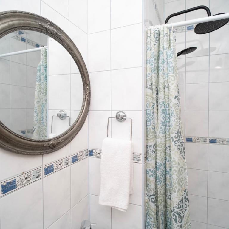 Liman Rooms and Apartments - Twin Room - 3