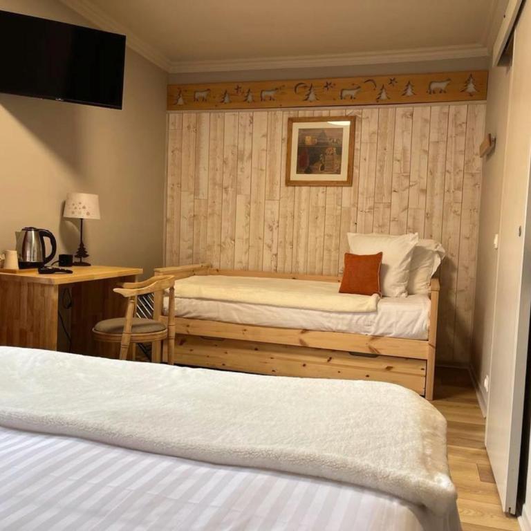 Hôtel La Rencluse - Chambre Familiale Supérieure - 1