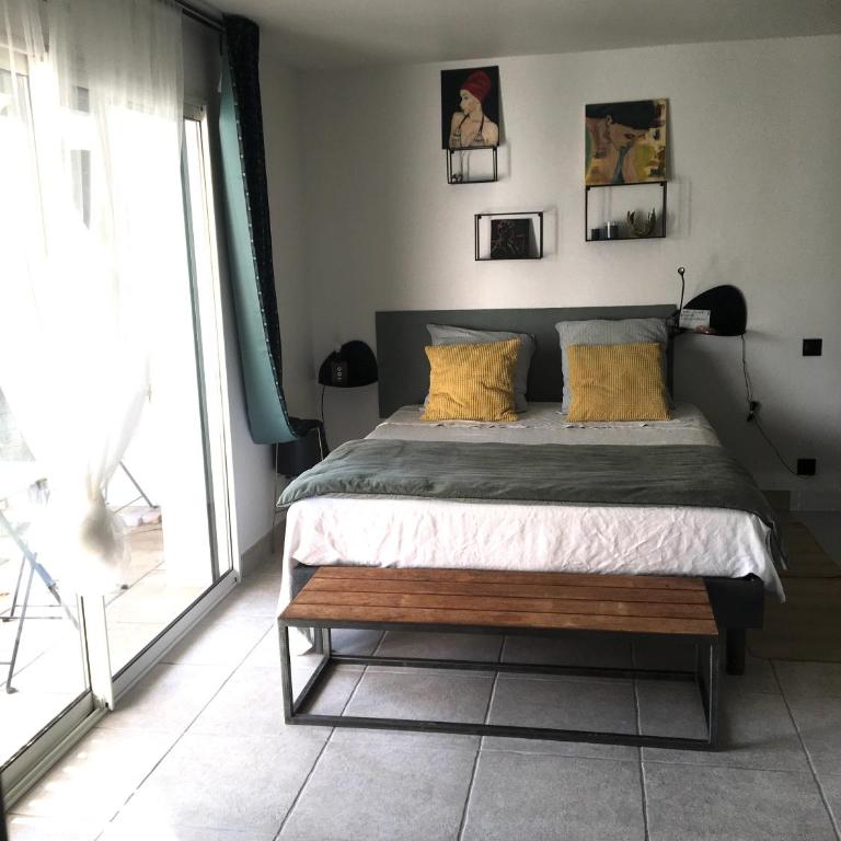 COSY ROOM PRIVATE BATH AND GARDEN - Triple Room with Private Bathroom - 11
