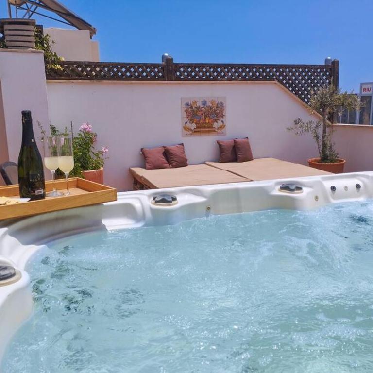 Penthouse with Jacuzzi and spectacular Sea Views - Apartamento de 2 dormitorios - 19