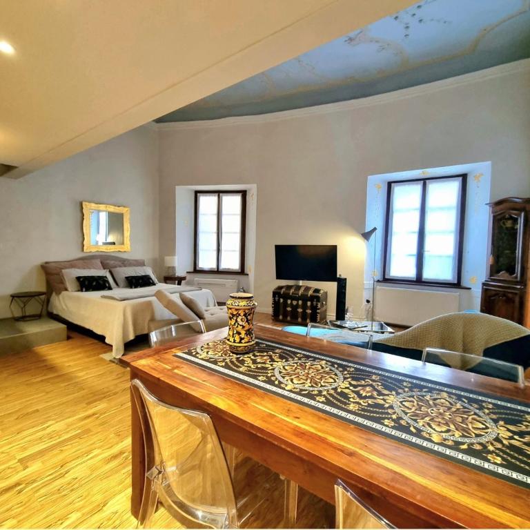 1Dest - Living The Dream - Loft - 9