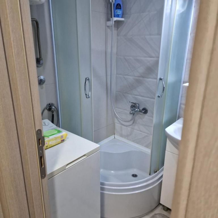 Miona HOME - Two-Bedroom Apartment - 10
