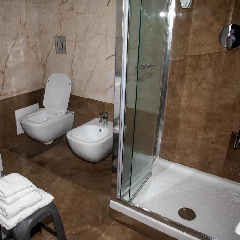 Villa Giuseppina - Camera Quadrupla con Bagno Privato - 4