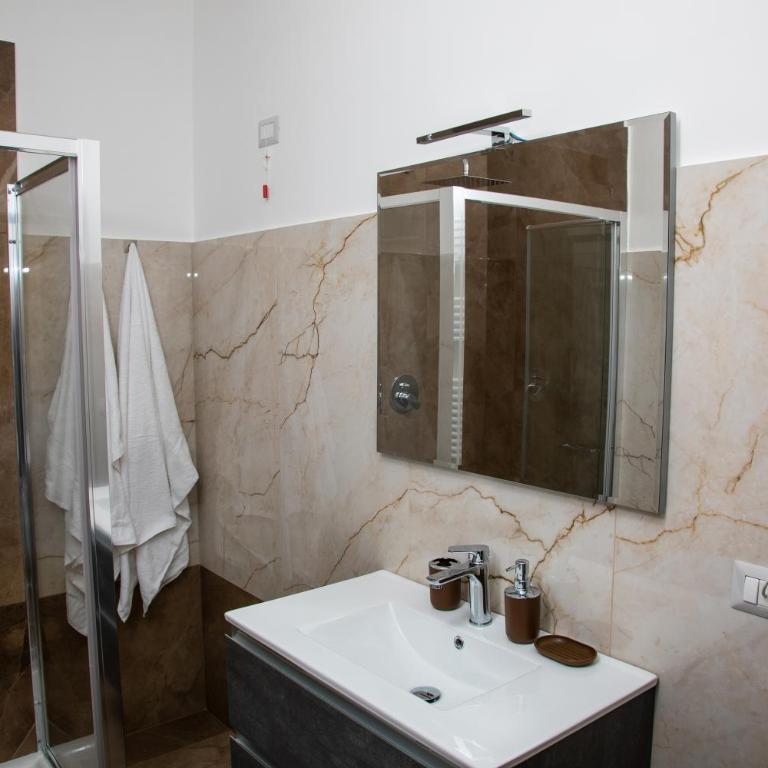 Villa Giuseppina - Camera Tripla con Bagno Privato - 7