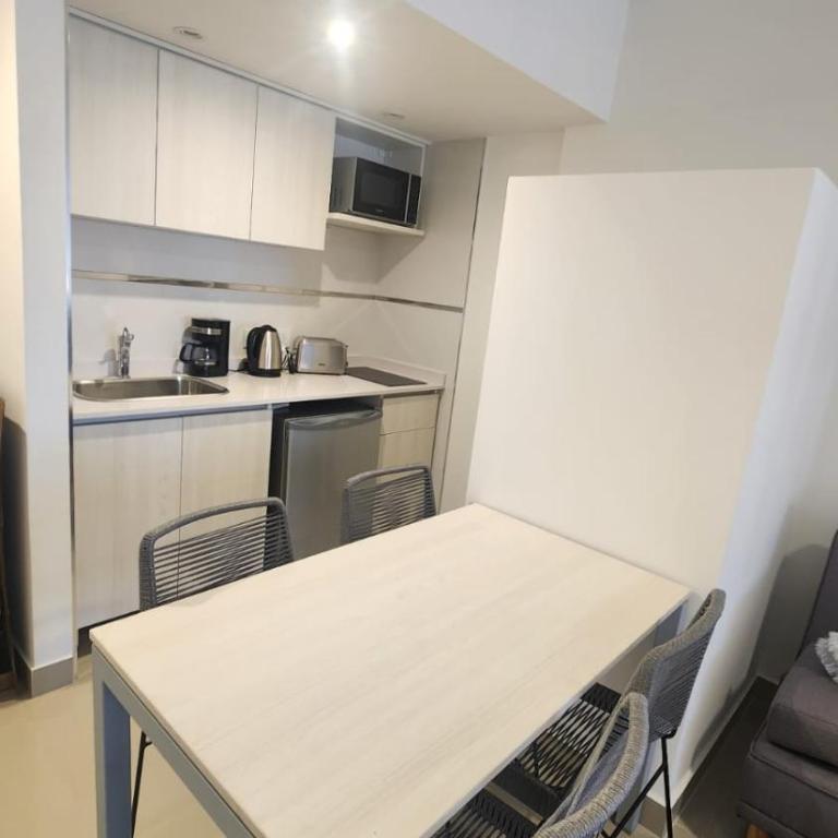 apto en paseo cisterna en el centro caba - Apartamento con balcón - 4