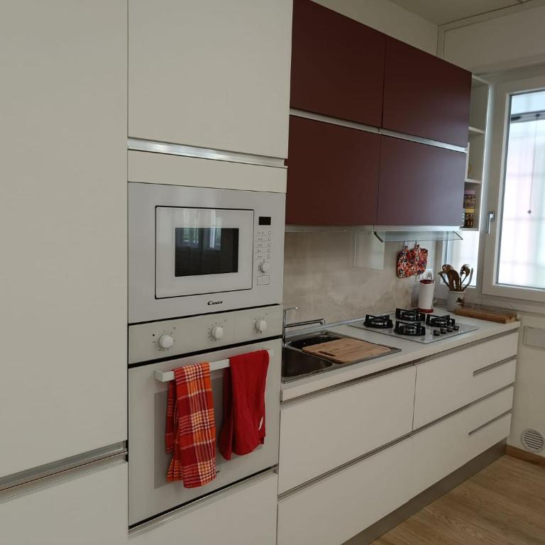 La CASA di LUCA-Fiera e Stazione-Private Parking - Appartamento con 2 Camere da Letto - 5