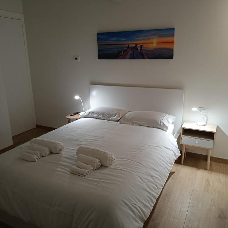 La CASA di LUCA-Fiera e Stazione-Private Parking - Appartamento con 2 Camere da Letto - 1