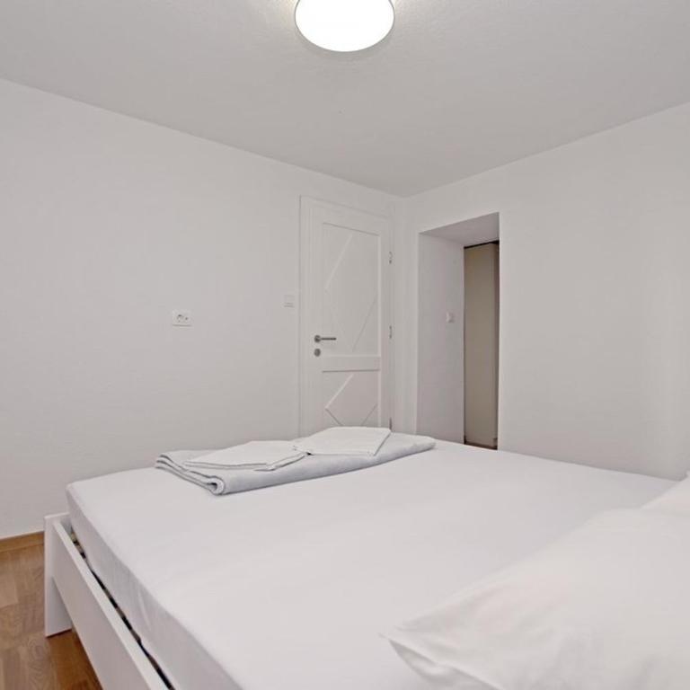 Pearl in the Heart of Old Town on Belavista in Herceg Novi - One-Bedroom Apartment - 13