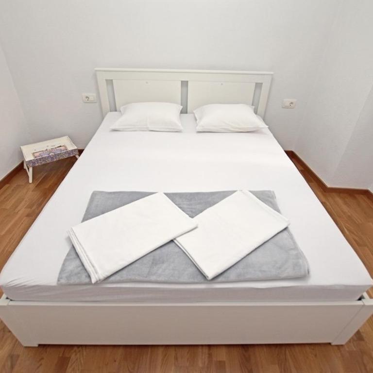 Pearl in the Heart of Old Town on Belavista in Herceg Novi - One-Bedroom Apartment - 3