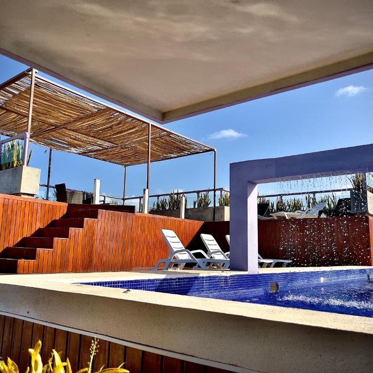Playa Centro Rooftop Apartments & Studios - King Studio with Sofa Bed - 12