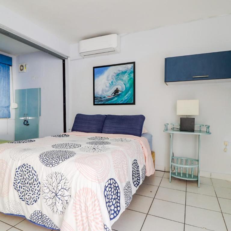 Hostal en El Centro LaKiwa - Double Room with Shared Bathroom - 23