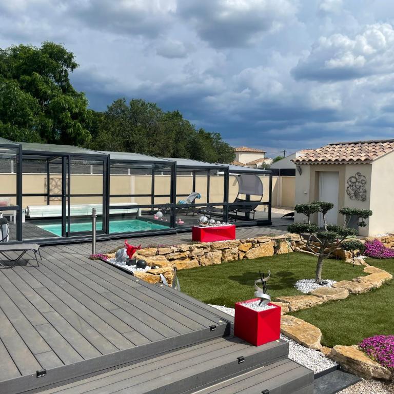 L'Aurore Love Room de prestige jacuzzi sauna piscine chauffée cuisine - Maison 1 Chambre - 15
