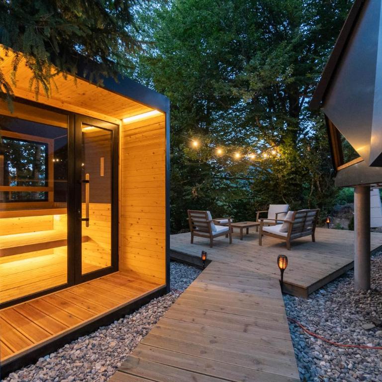Armadillo Houses - One-Bedroom House - 3