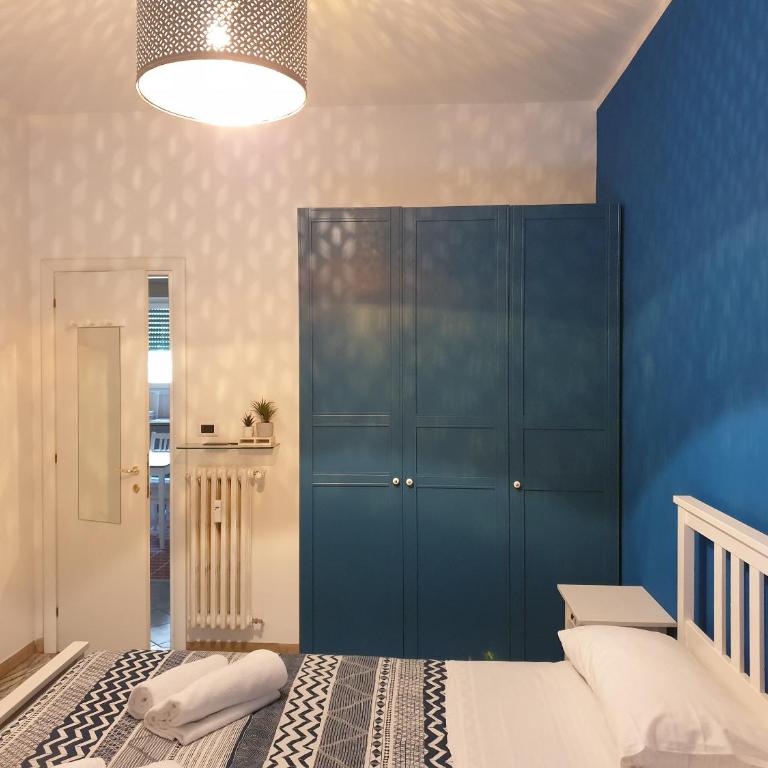 Holiday Max - Camera Matrimoniale con Bagno in Comune - 8