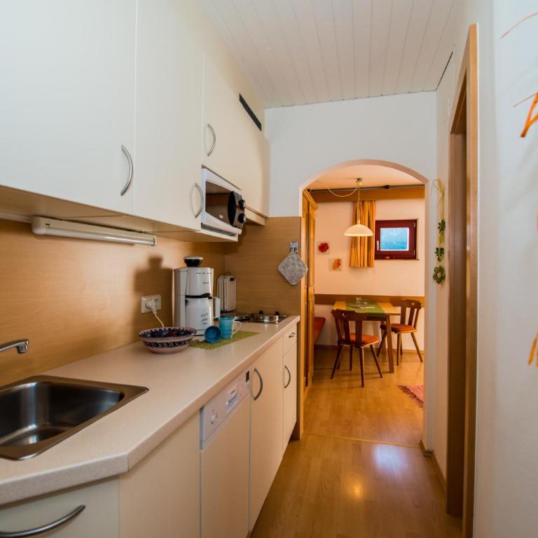 Haus Jakober - Familien-Apartment (2 Erwachsene + 2 Kinder) - 2