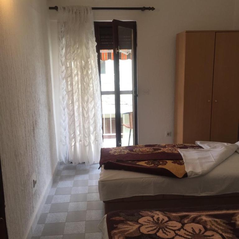 Guest House Bajceta - Double or Twin Room with Balcony - 2