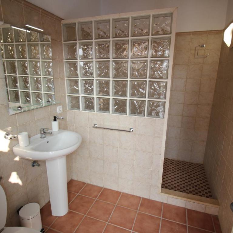 LOS ALMENDROS - Villa con piscina privada - 12