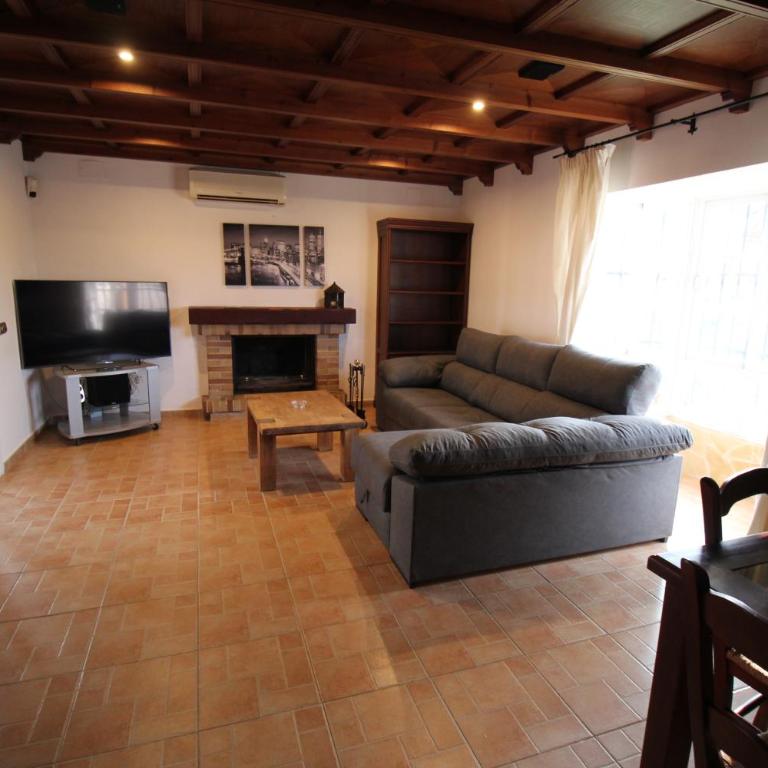 LOS ALMENDROS - Villa con piscina privada - 18