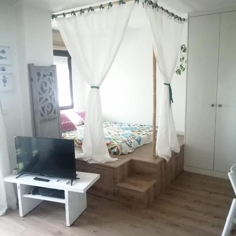 MAR 21 - One-Bedroom Apartment - 9