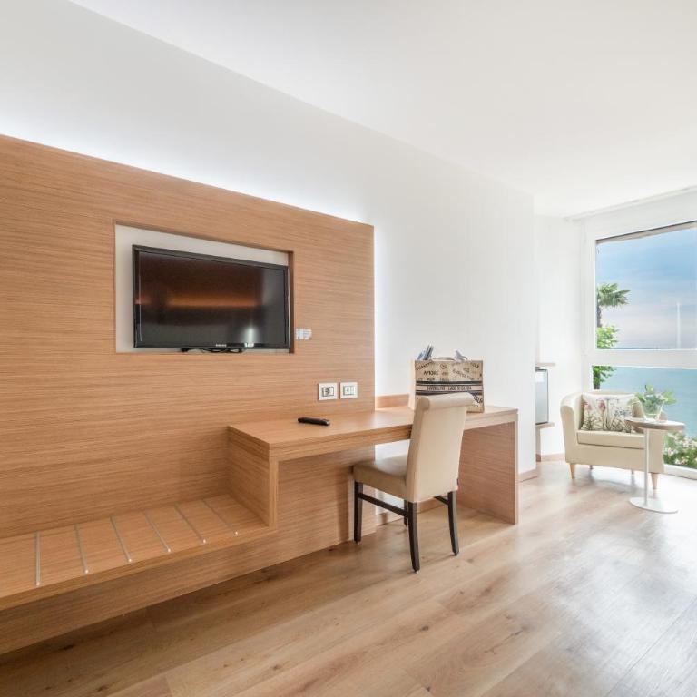 Kriss Internazionale Hotel - Prestige Double Room with Lake View - 3