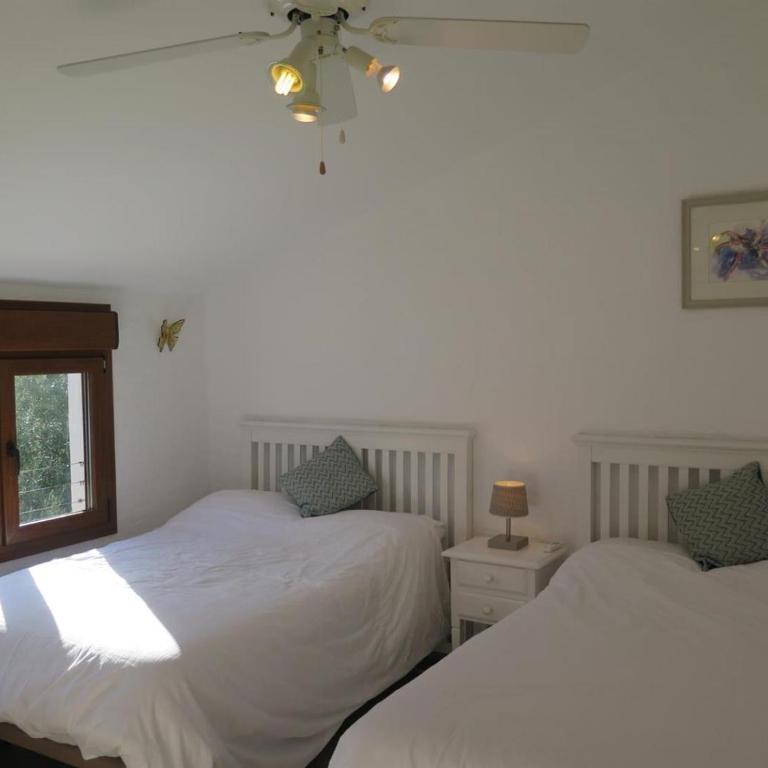 REf 3 VILLA ISBILIA - Four-Bedroom Vacation Home - 22