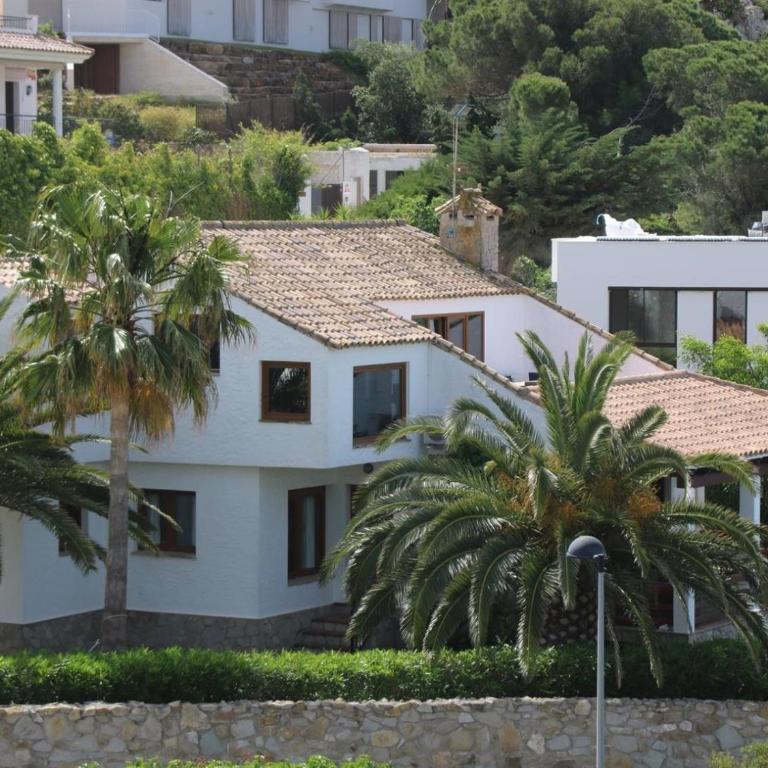 REf 3 VILLA ISBILIA - Four-Bedroom Vacation Home - 29