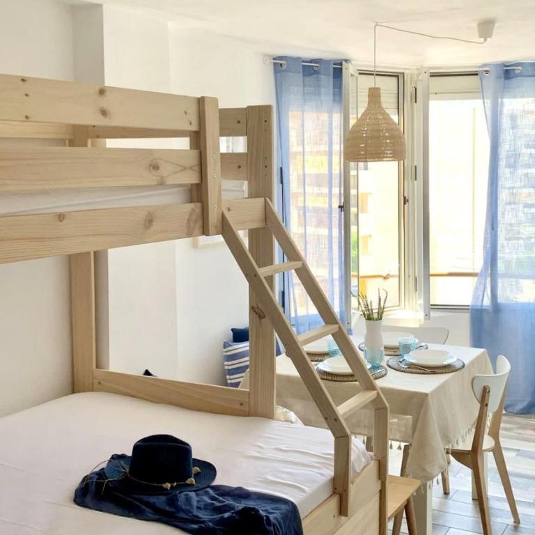 APARTBEACH LA BRISA y FRENTE PLAYA - Apartment - 23