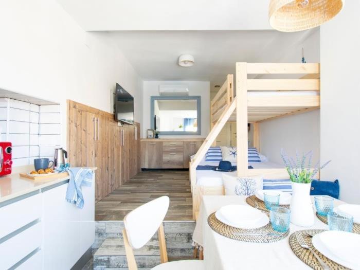 APARTBEACH LA BRISA y FRENTE PLAYA - Apartment - 32