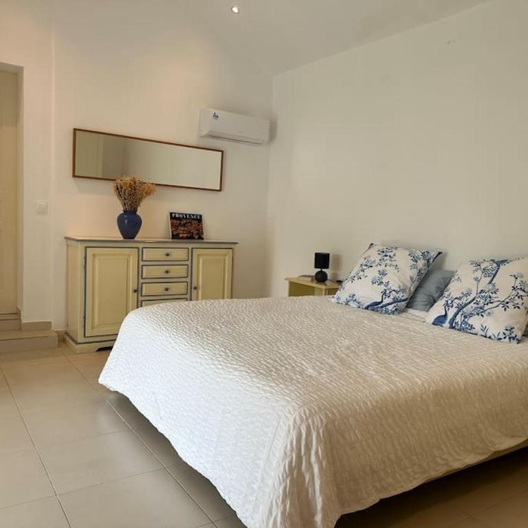 Villa provençale Les Figuiers 3 étoiles - Piscine chauffée - Villa 3 Chambres - 11