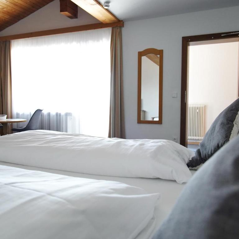 Alpen Hotel "Villa Bello" - Familienzimmer - 25