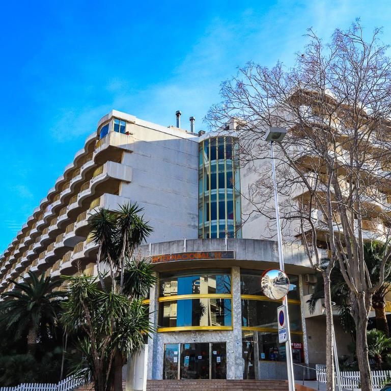 DIFFERENTFLATS Inter2 - Estudio con terraza - 2